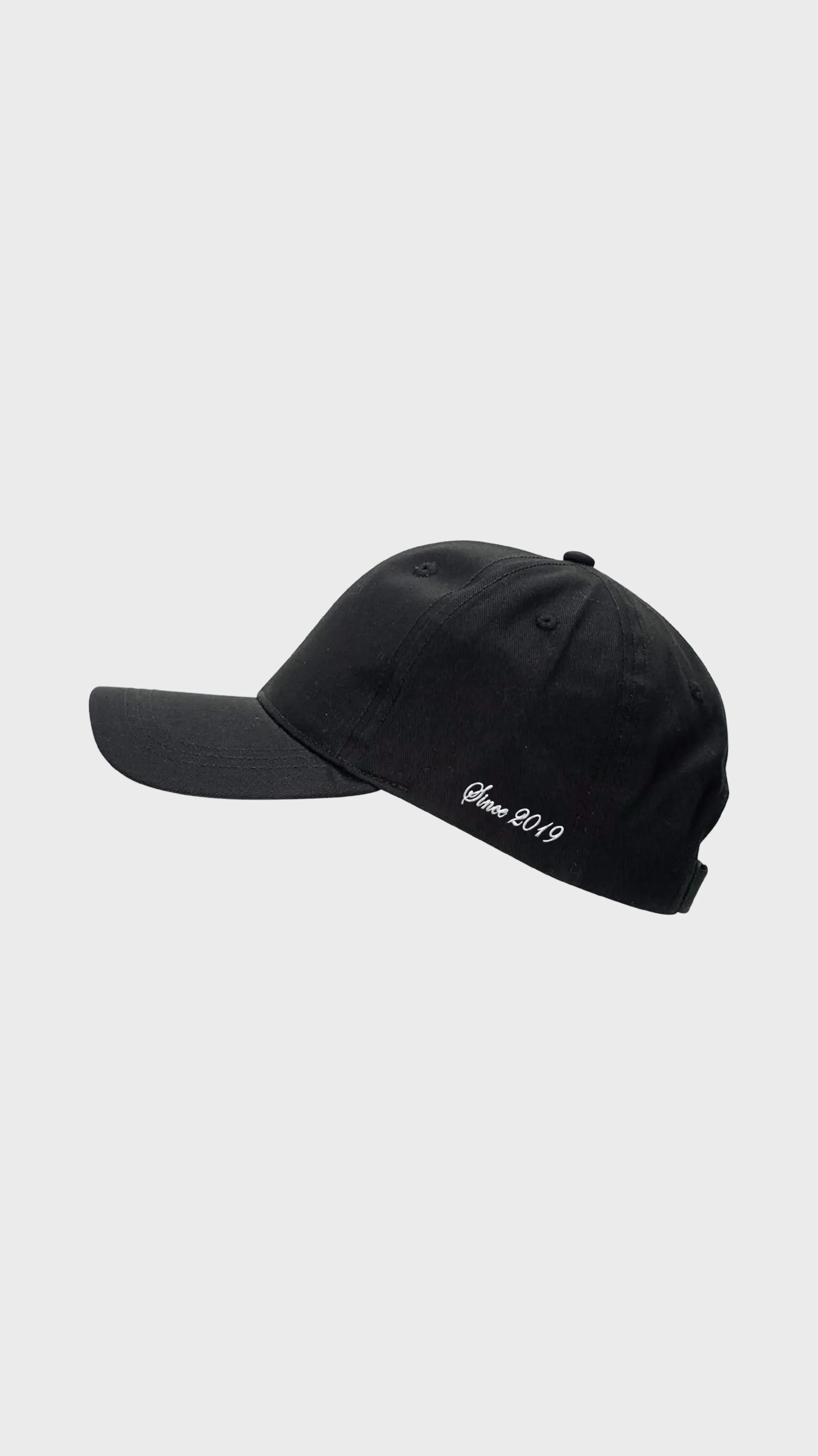 The Collectors Cap - Attractedtoblack