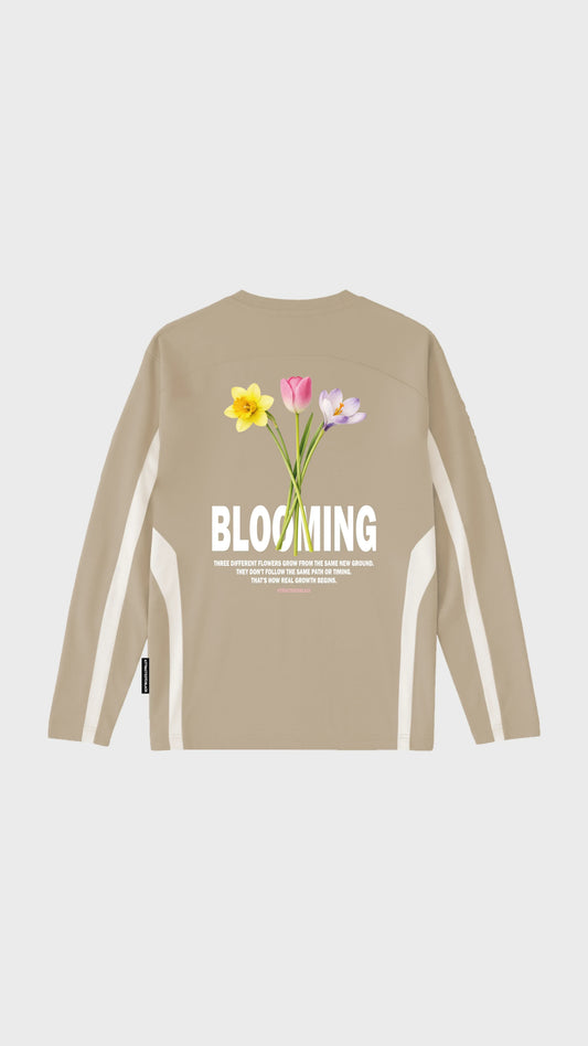 The Evolving Longsleeve - Attractedtoblack