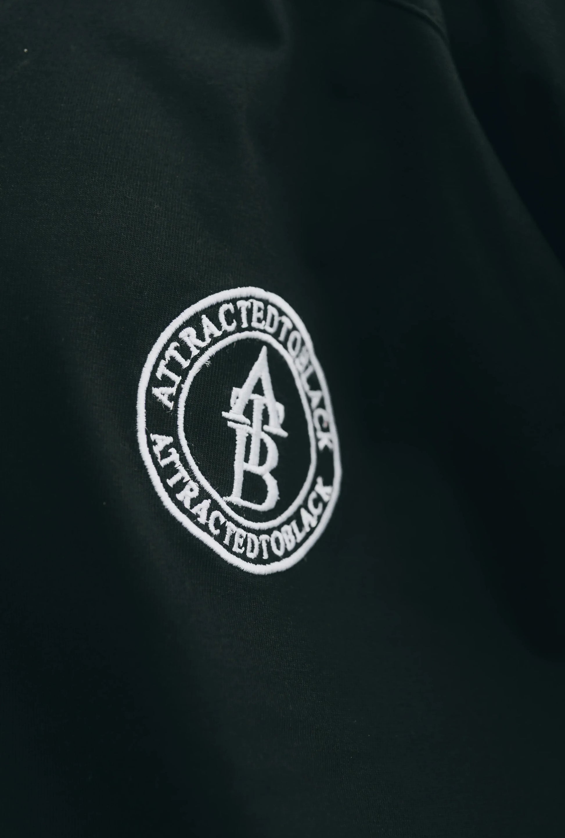 The Insight Longsleeve - Attractedtoblack