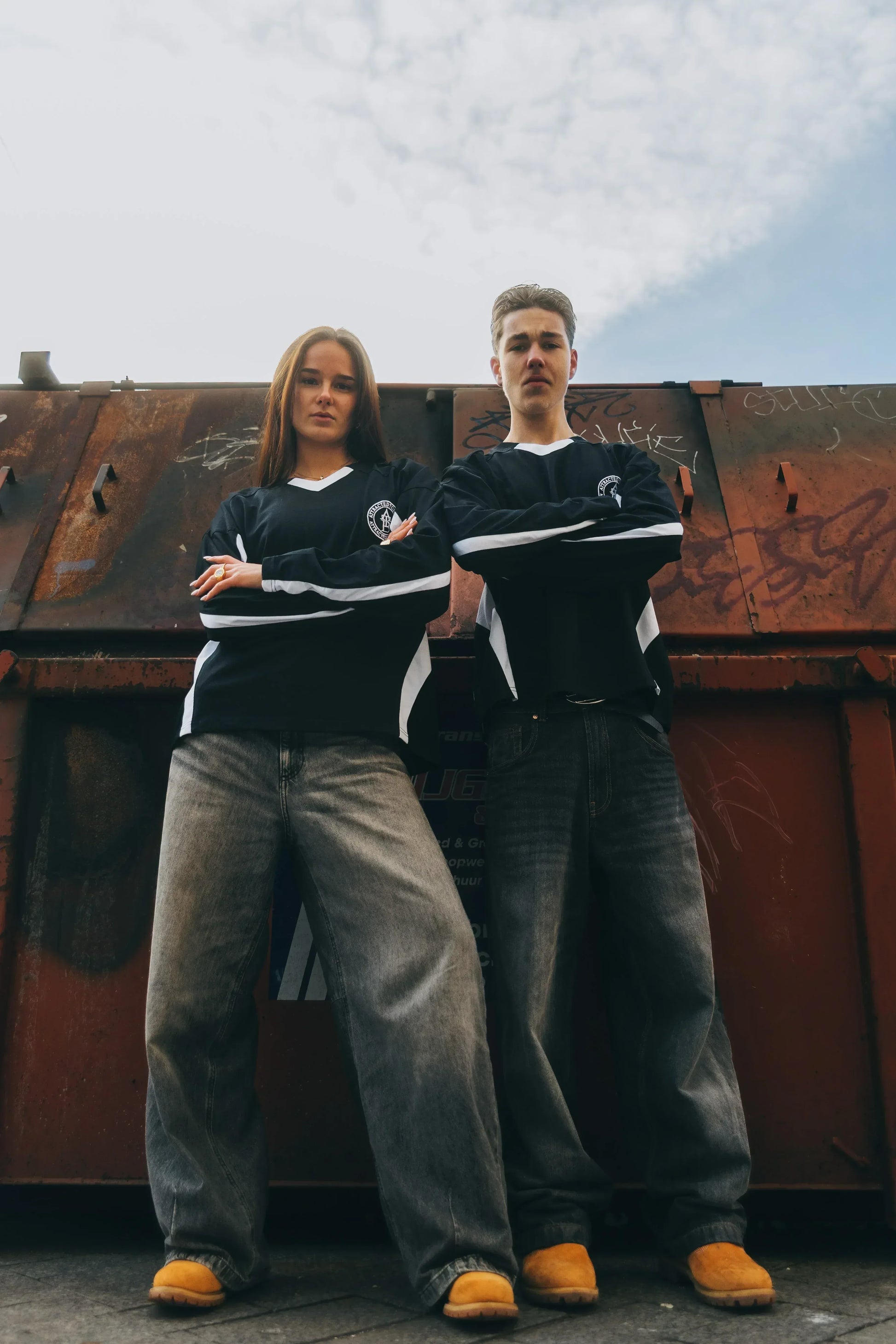 The Collectors Club Longsleeve - Attractedtoblack