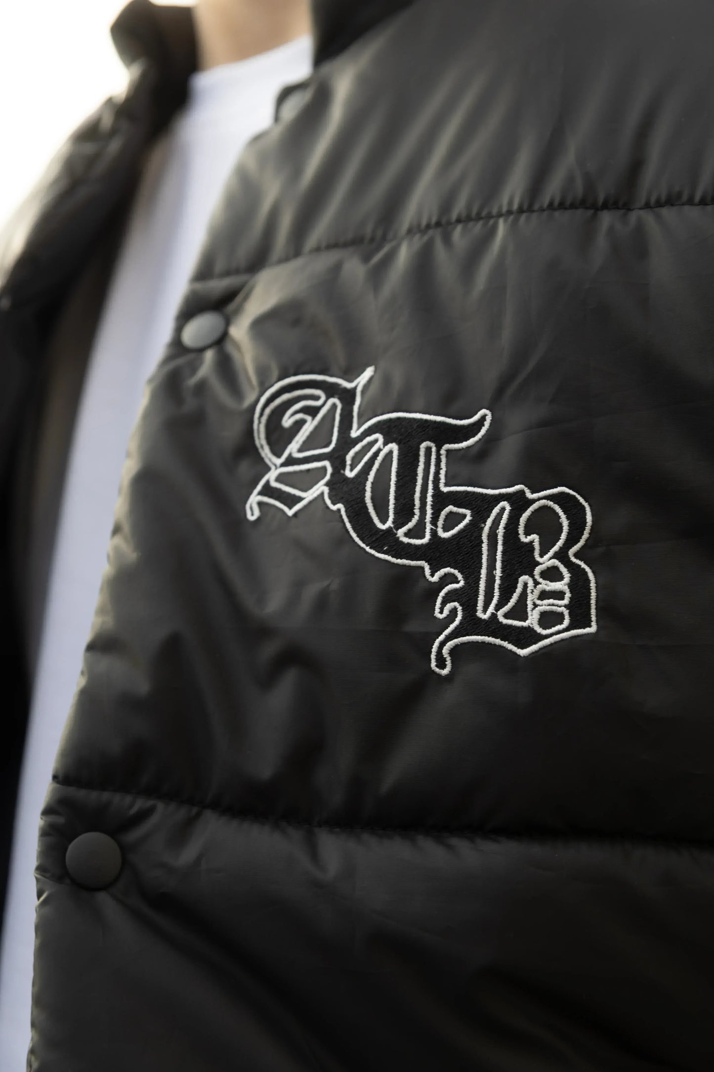 The Carriers Puffer Vest - Attractedtoblack